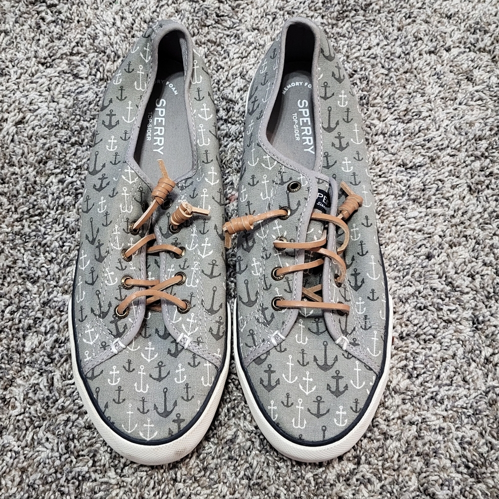 EUC sz 11 Sperry Top Sider slip-ons